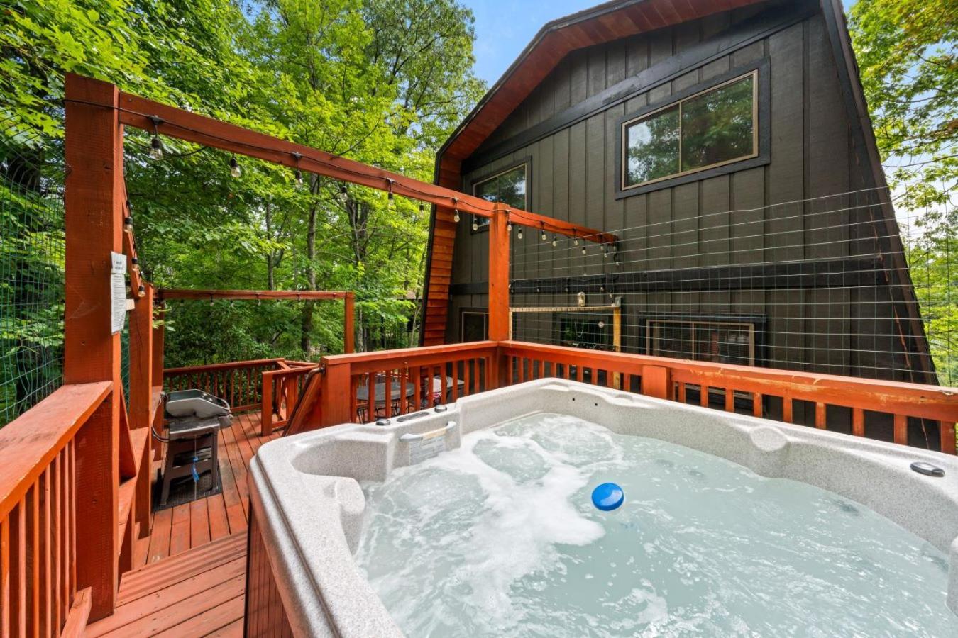 Treetops Chalet - 3Bd/2Bt Boutique Cabin W/Mt Leconte Views In Gatlinburg Exterior foto